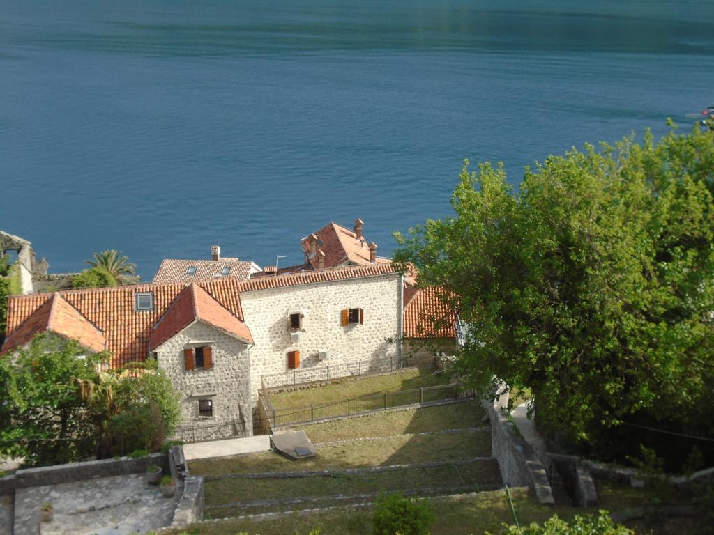 Apartments Jovanovic Perast Bagian luar foto