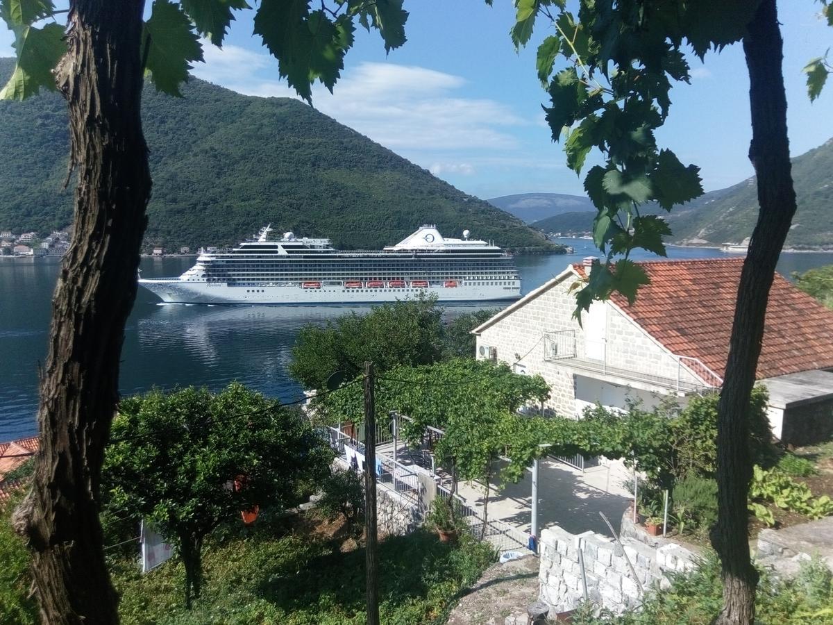 Apartments Jovanovic Perast Bagian luar foto